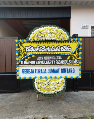 Papan Bunga Duka di Singkep Pesisir
