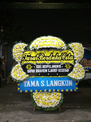 Papan Bunga Duka di Singkep Pesisir